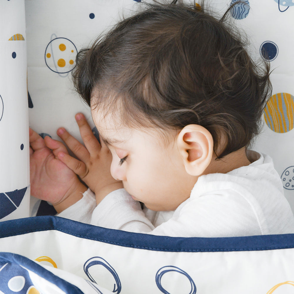 Yellow Doodle Organic Bedding Gift Basket - Doodle Circles - Laadlee