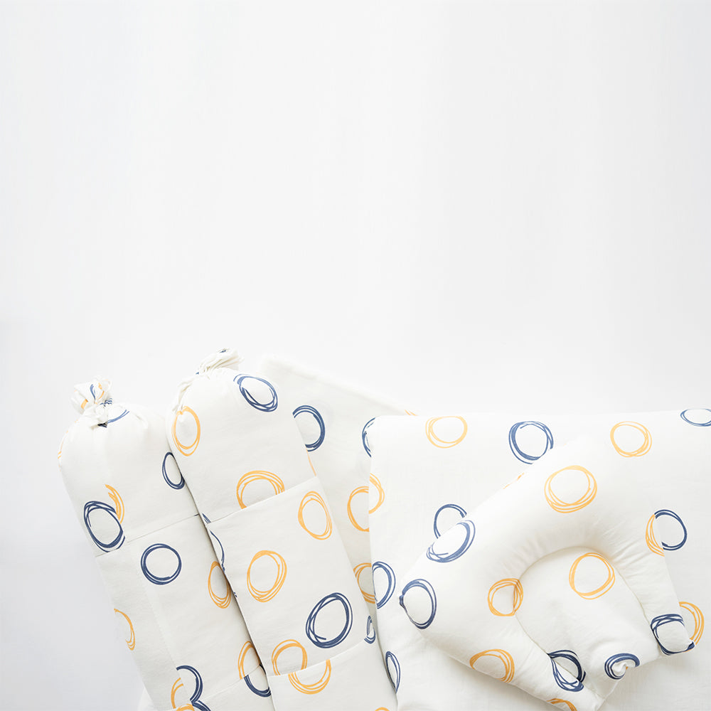 Yellow Doodle Organic Bedding Gift Basket - Doodle Circles - Laadlee