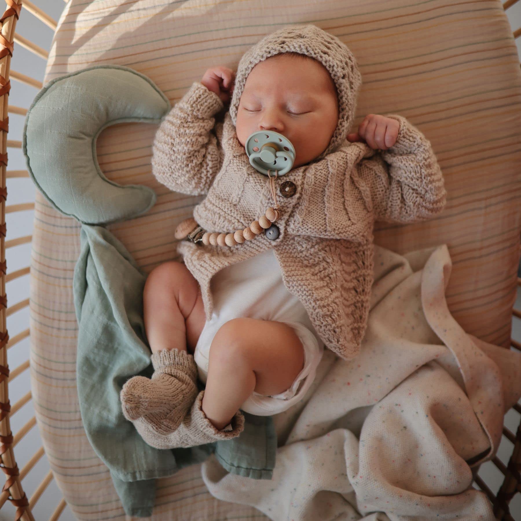 Frigg Moon Phase Latex Baby Pacifier 0-6M, 1Pack, Sage - Size 1 - Laadlee