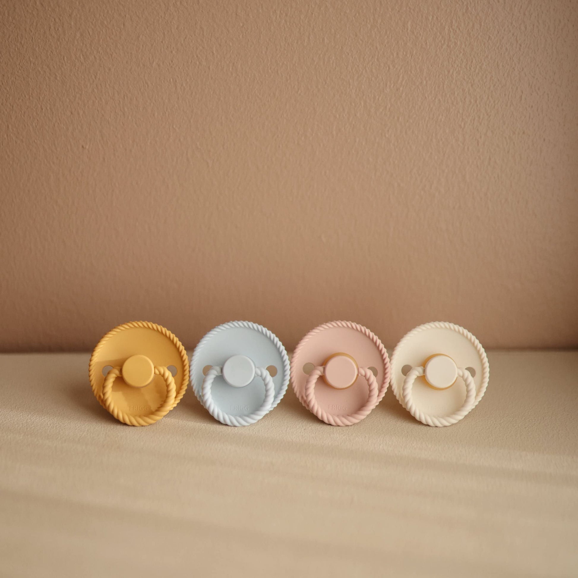 Frigg Rope Latex Baby Pacifier 0-6M, 2Pack, Blush/Cream - Size 1 - Laadlee