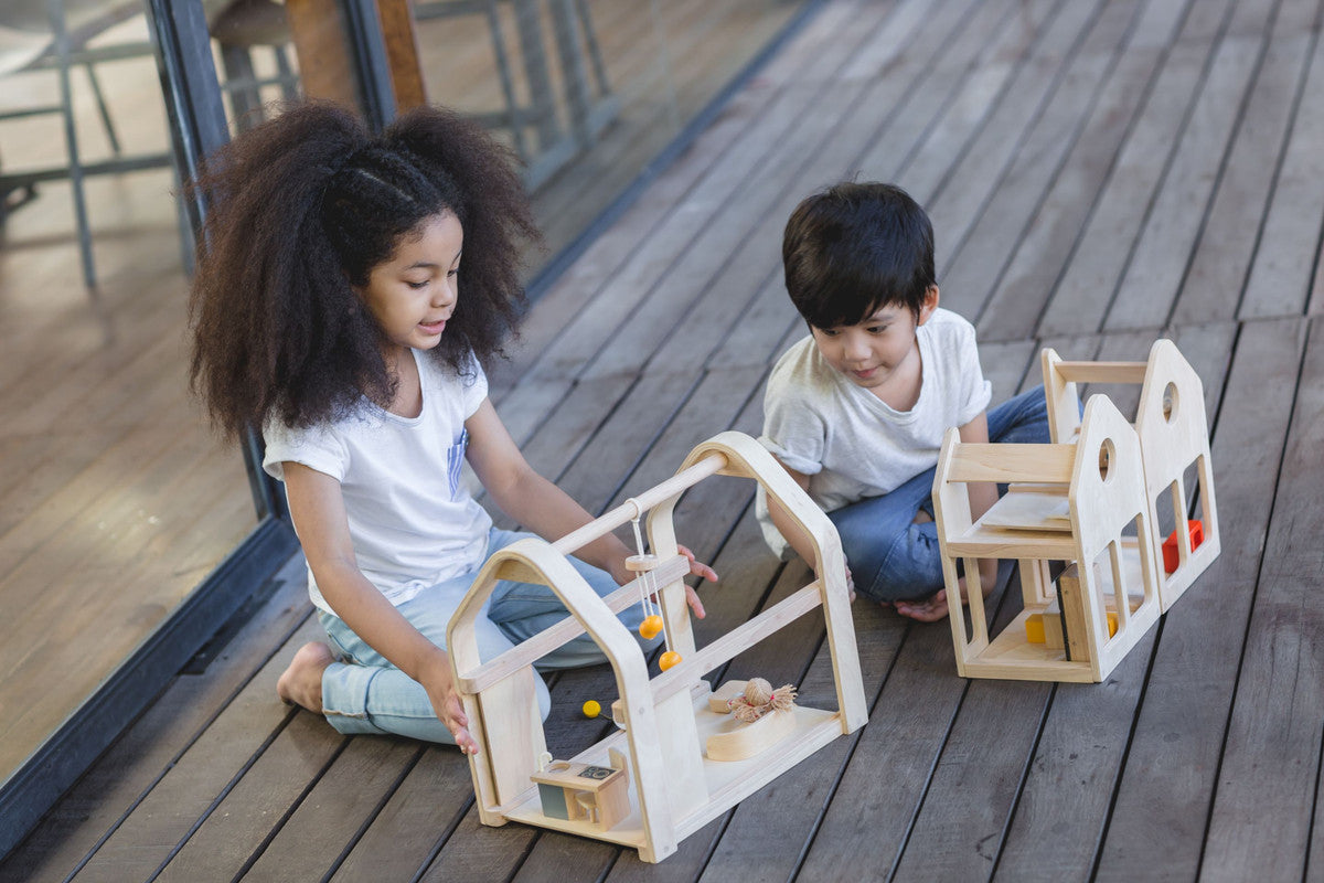 PlanToys Slide N Go Dollhouse - Laadlee