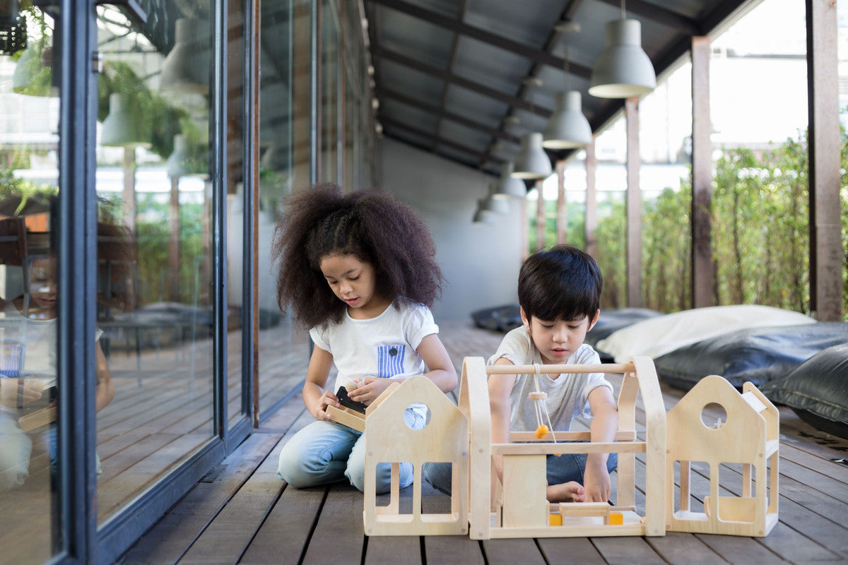 PlanToys Slide N Go Dollhouse - Laadlee