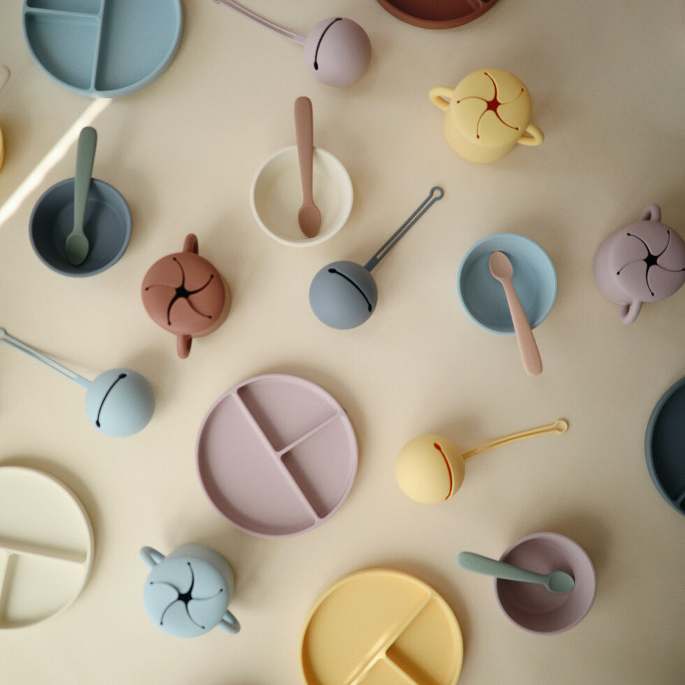 Mushie Classic Silicone Suction Plate Soft Lilac - Laadlee