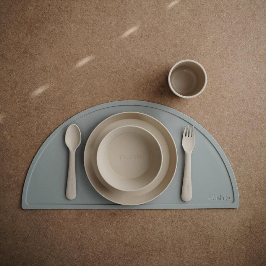 Mushie Dinner Plate Round Vanilla - Laadlee