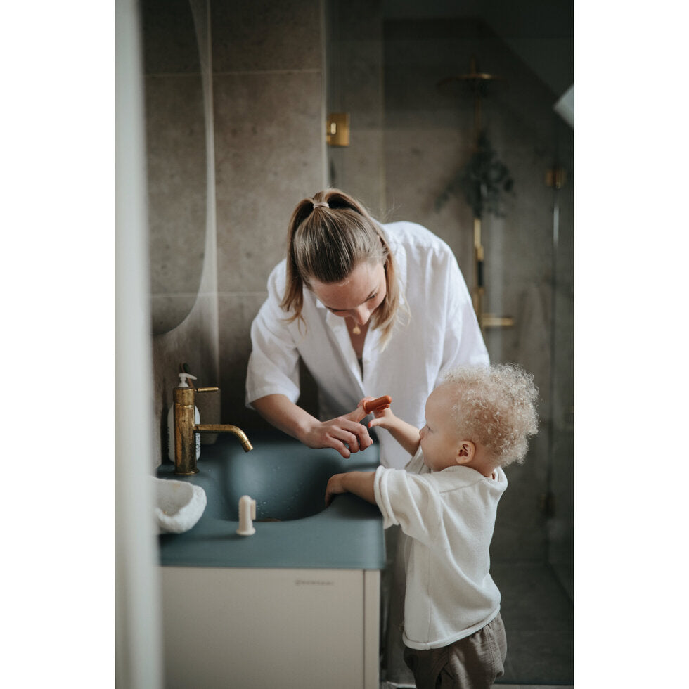 Mushie Finger Toothbrush Powder Blue/Pale Daffodil - Laadlee