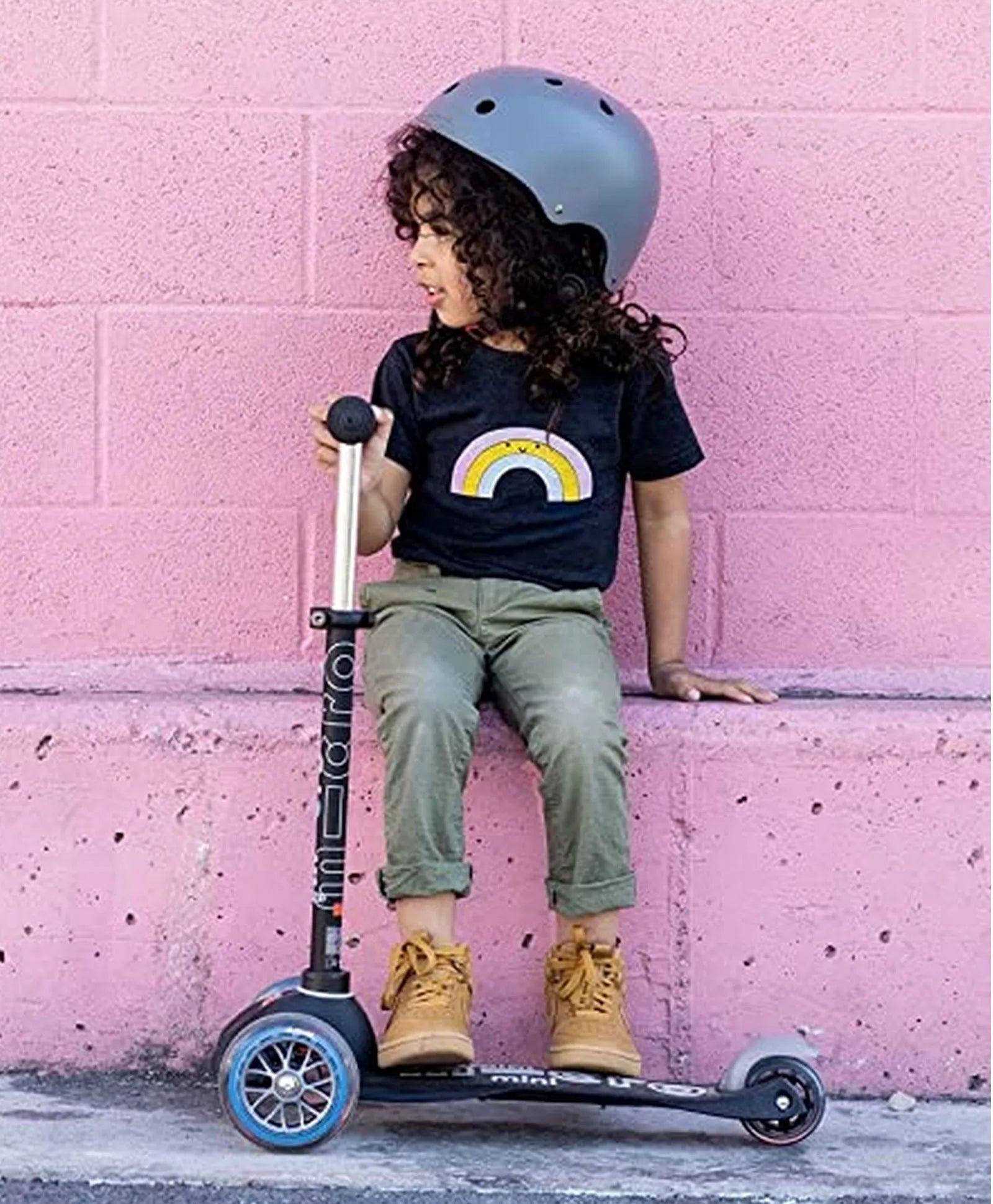 Micro Sprite Scooter with LED Wheels - Black - Laadlee