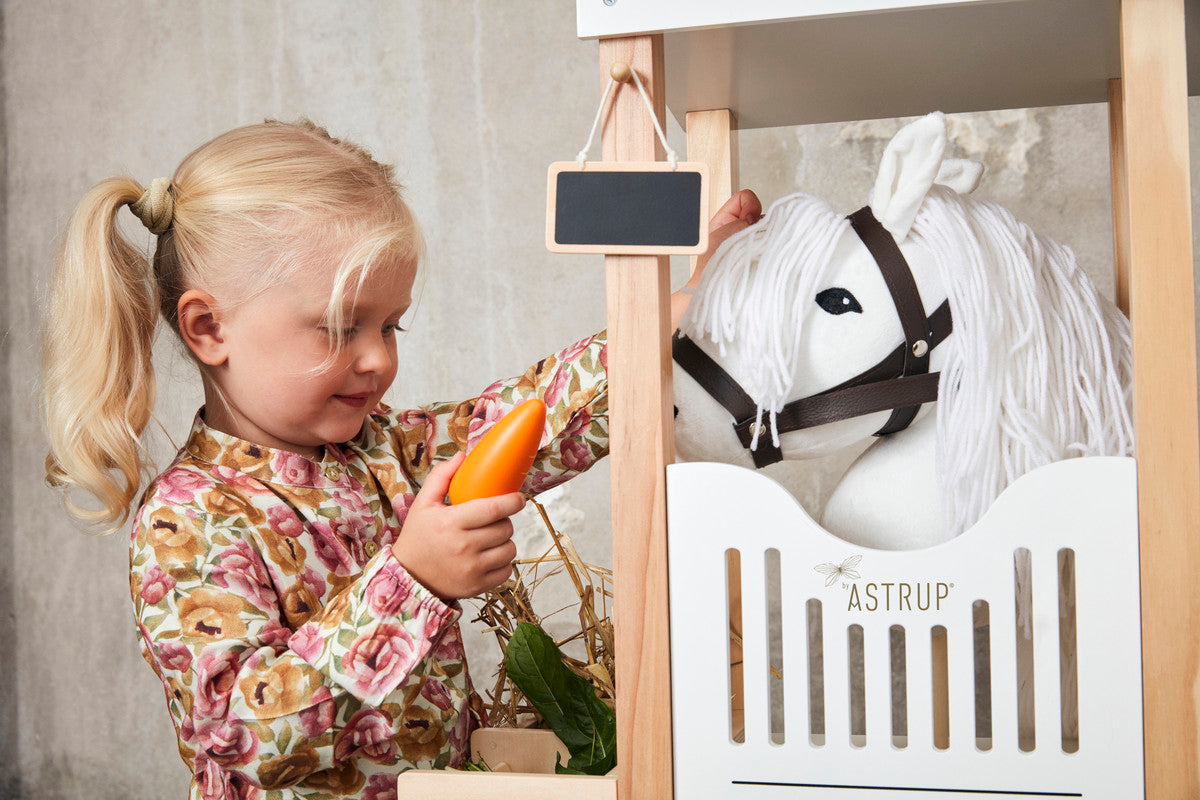 ByAstrup Hobby Horse - Black - Laadlee