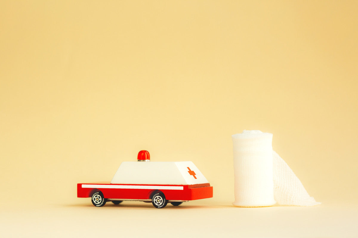 Candylab Ambulance Van - Laadlee