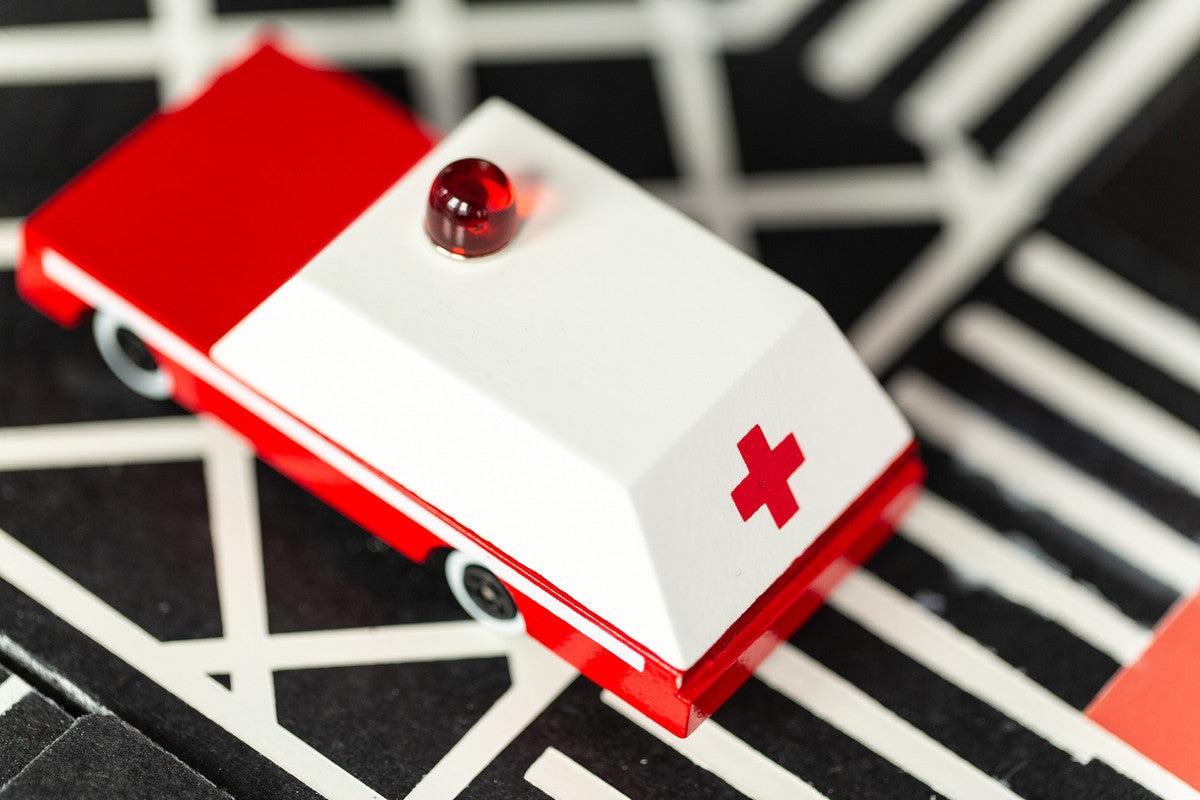 Candylab Ambulance Van - Laadlee