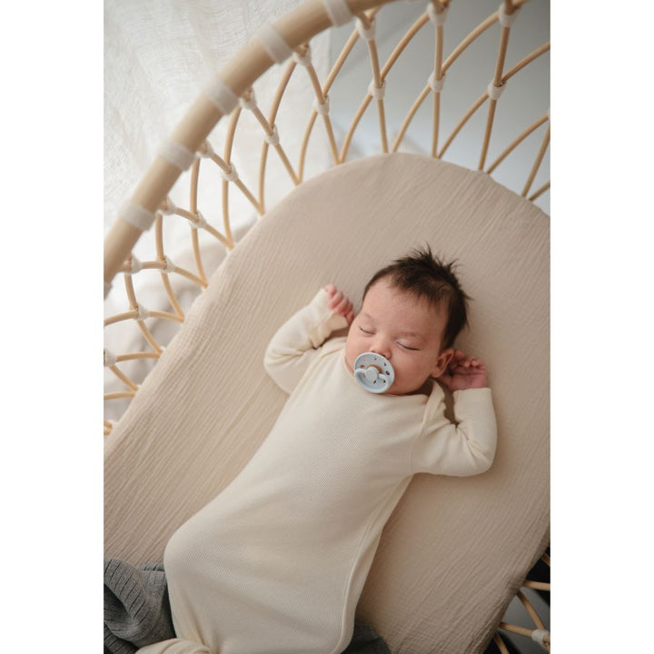 Frigg Moon Phase Latex Baby Pacifier 6M-18M, 2Pack, Powder Blue/Slate - Size 2 - Laadlee