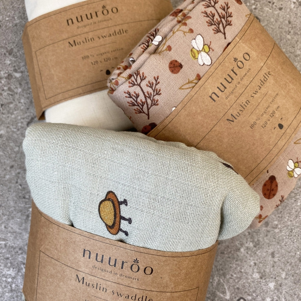 Nuuroo Barri Muslin Swaddle - Sand Flower Bee - Laadlee