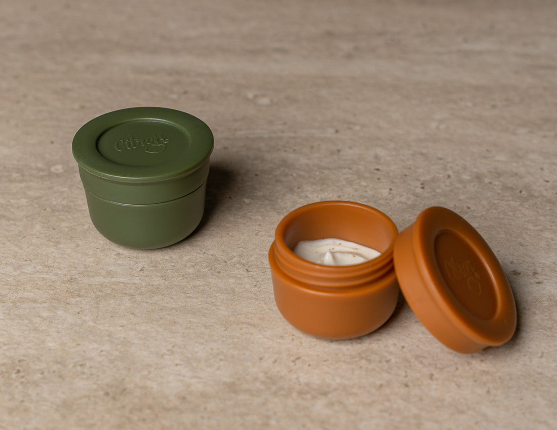 Citron Mini Sauce Containers - Caramel/Green - Laadlee