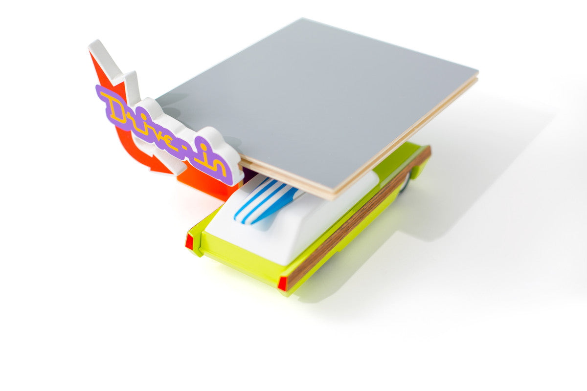 Candylab Drive In - Laadlee