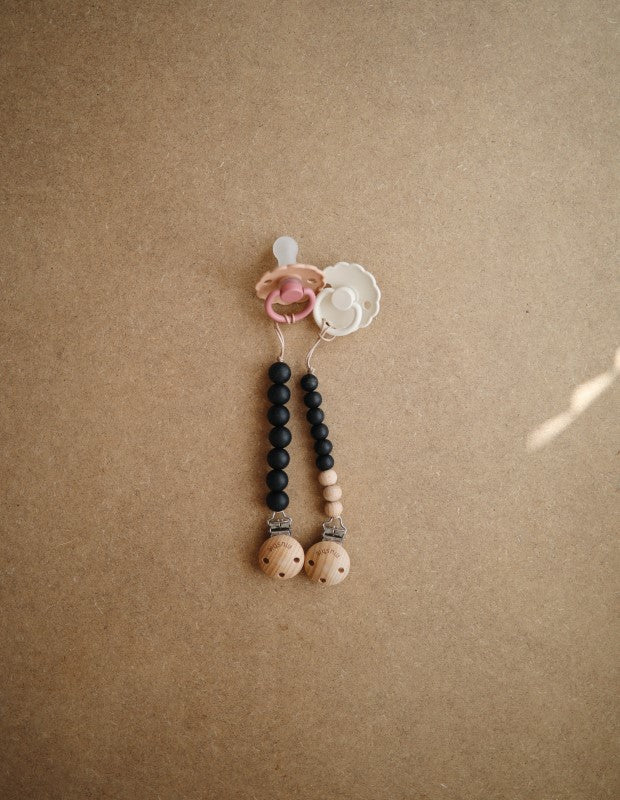 Mushie Pacifier Clips Halo Black - Laadlee