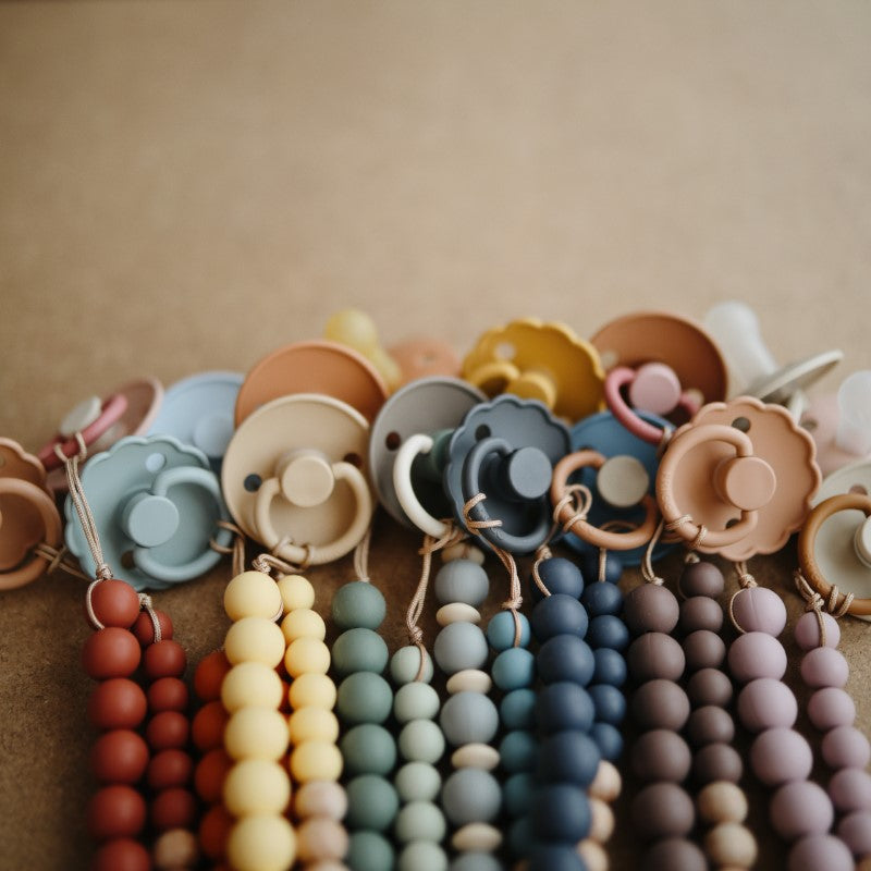 Mushie Pacifier Clips Halo Clementine - Laadlee