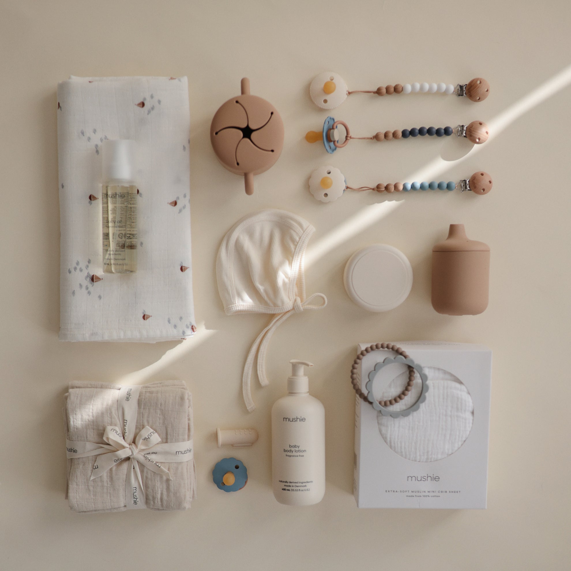 Mushie Pacifier Clips Eva Iron - Laadlee