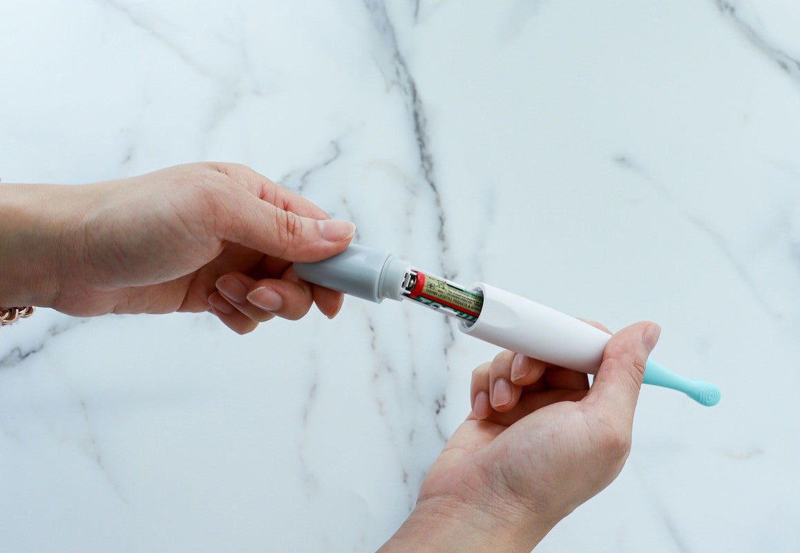 Marcus & Marcus - Sonic Silicone Kids Toothbrush - Blue - Laadlee