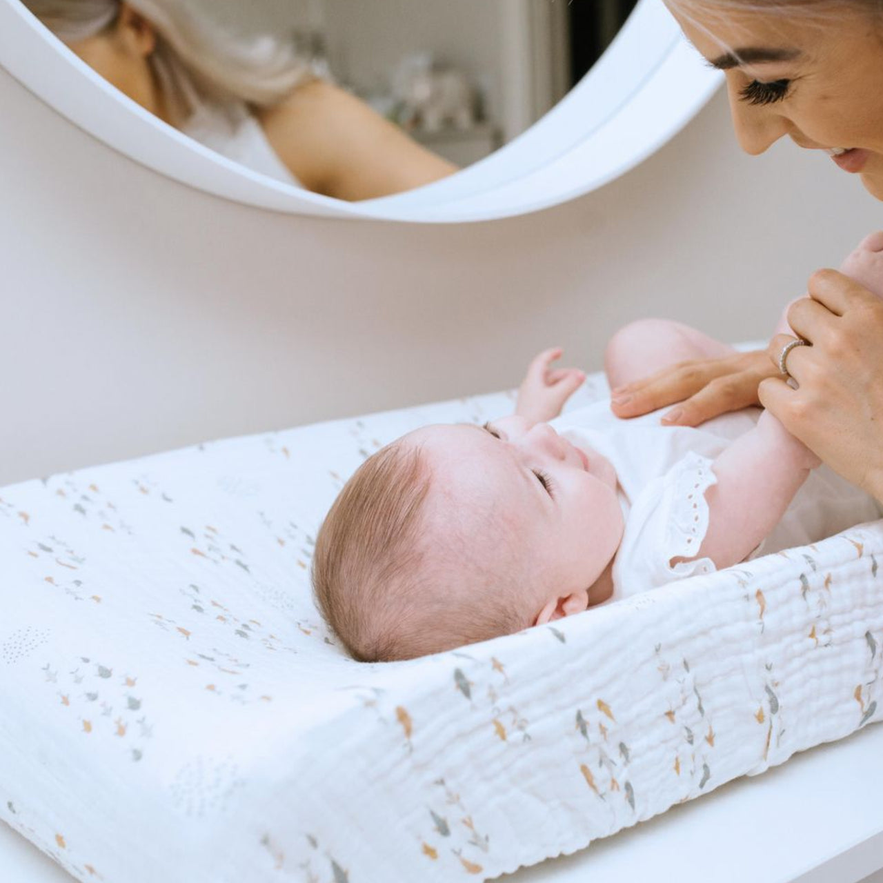 Lulujo Muslin Change Pad Cover (80cm x 40cm) - Fish - Laadlee