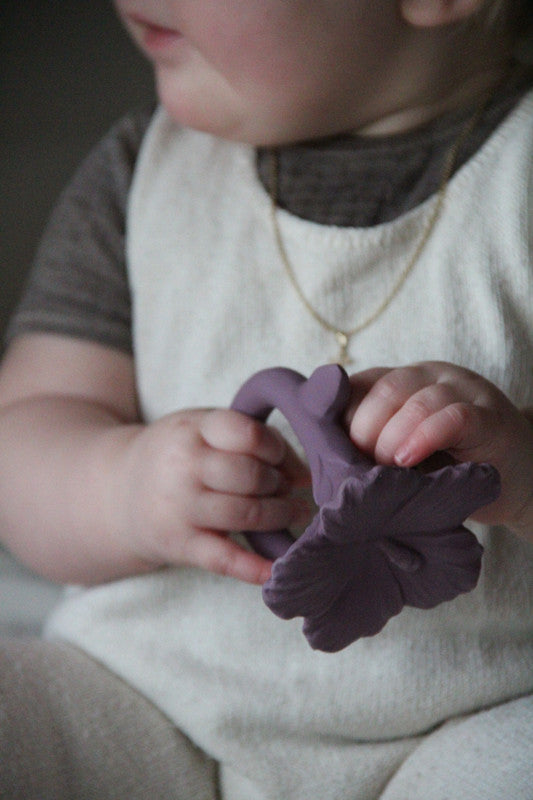 Natruba - Teether Hawaii Flower - Purple - Laadlee