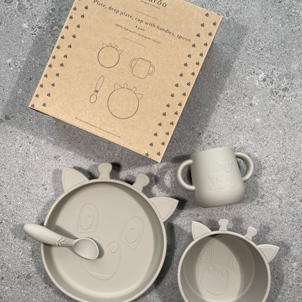 Nuuroo Lykke Silicone Dinner Set 4-pack Giraffe - Cobblestone - Laadlee