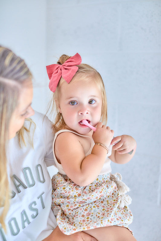 Marcus & Marcus - Sonic Silicone Kids Toothbrush - Pink - Laadlee