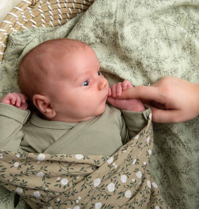 A Little Lovely Company Muslin Cloth XL - Leaves - Sage - Laadlee