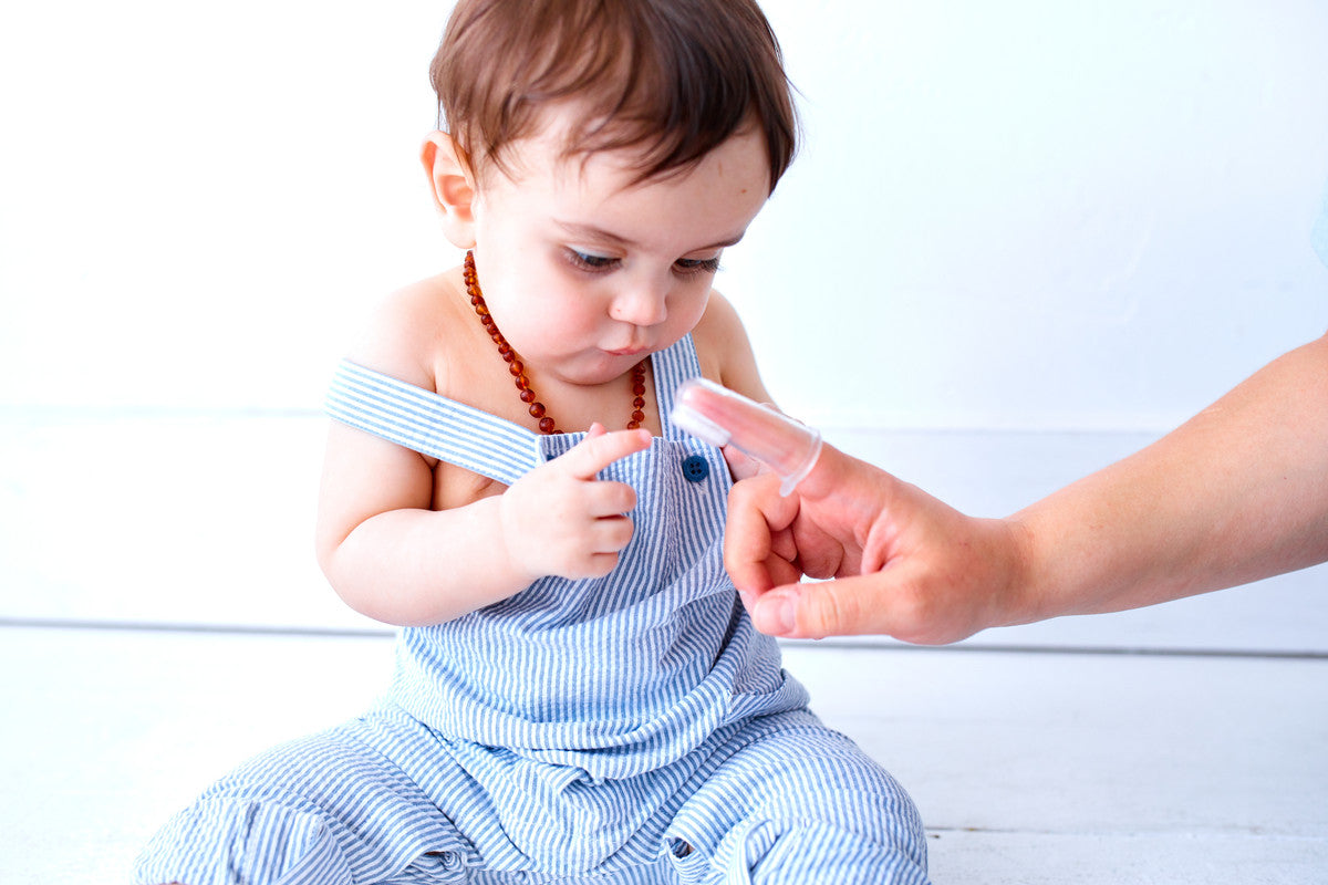 Marcus & Marcus - Finger Toothbrush and Gum Massager Set with Storage Case - Laadlee