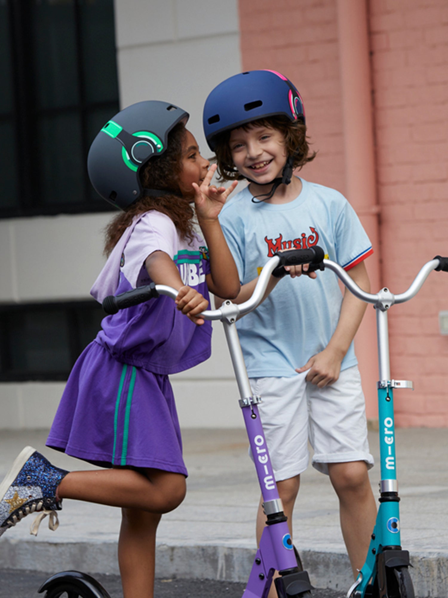 Micro Helmet Headphone - Green - Laadlee