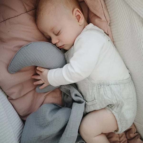 Mushie Lovey Blanket Moon Tradewinds - Laadlee