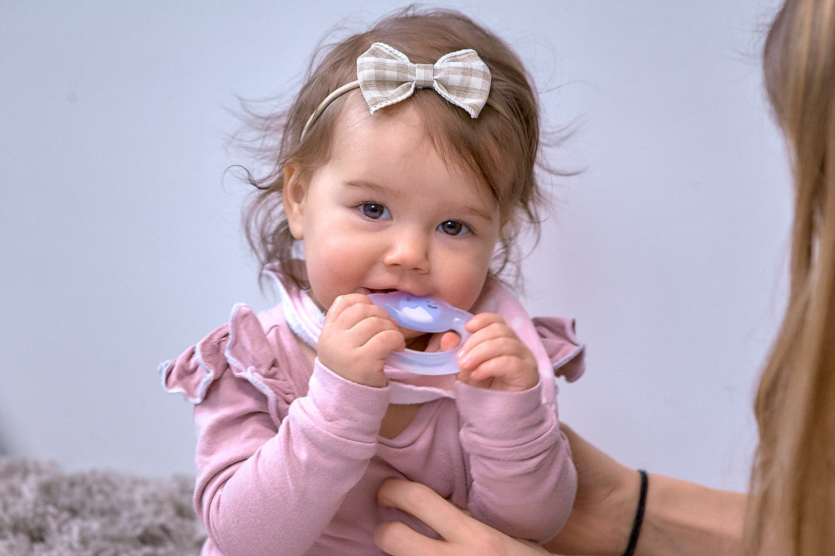 Marcus & Marcus - Silicone Baby Teething Toothbrush - Willo - Laadlee