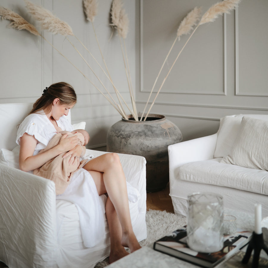 Mushie Swaddle Pale Taupe - Laadlee