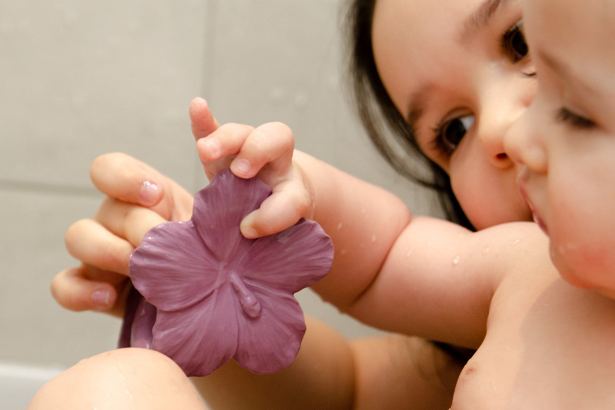 Natruba - Teether Hawaii Flower - Purple - Laadlee