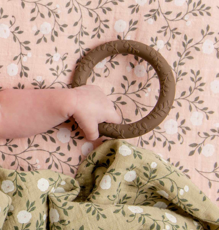 A Little Lovely Company Silicone Teether Leaves - Taupe - Laadlee