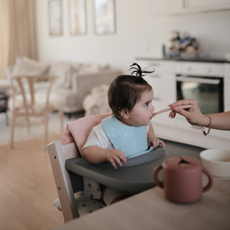 Mushie Silicone Snack Cup Woodchuck - Laadlee