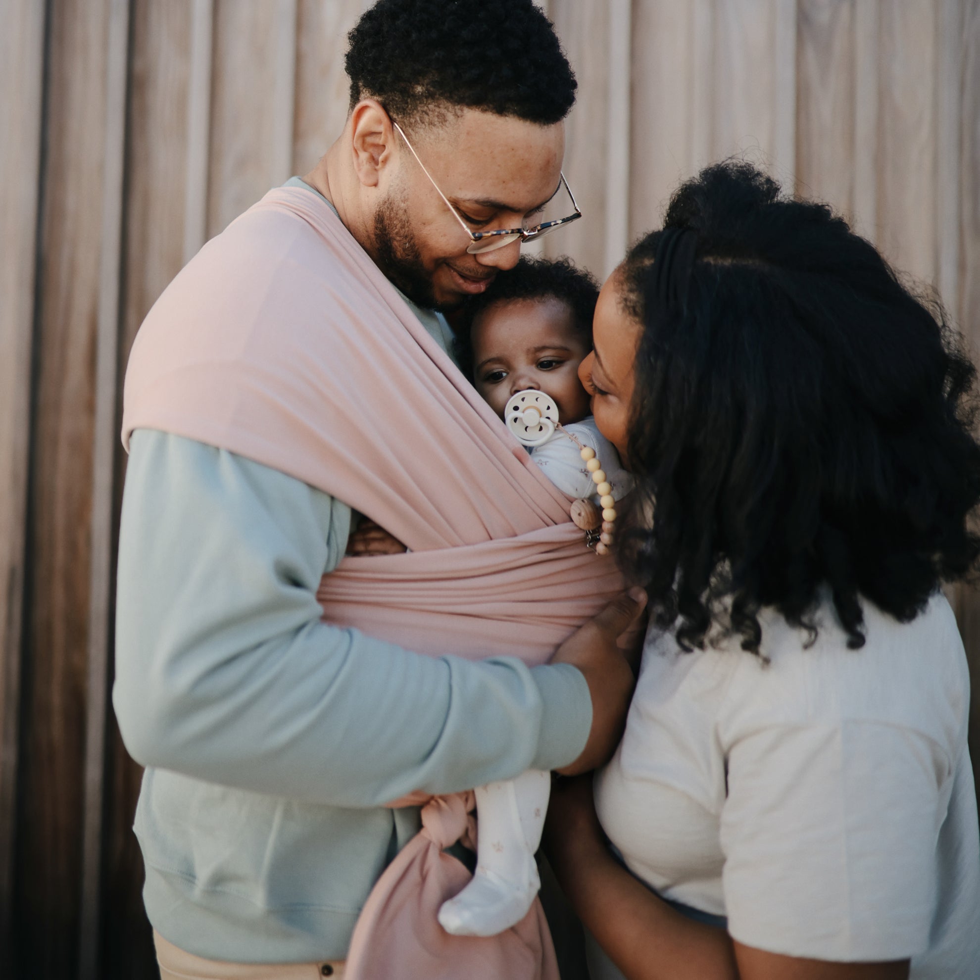 Mushie Baby Carrier Wrap Blush - Laadlee