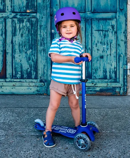 Micro Mini Deluxe Scooter with LED Wheels  - Blue White - Laadlee