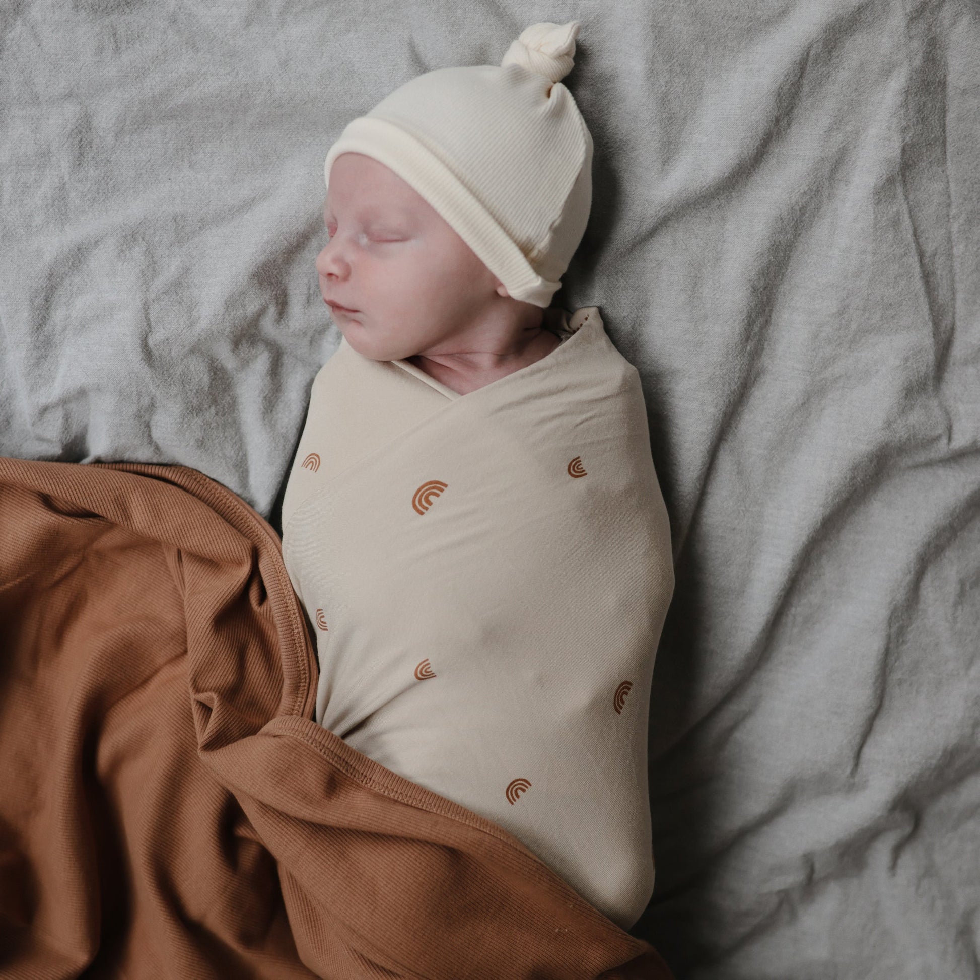 Mushie Ribbed Baby Beanie Ivory - Laadlee
