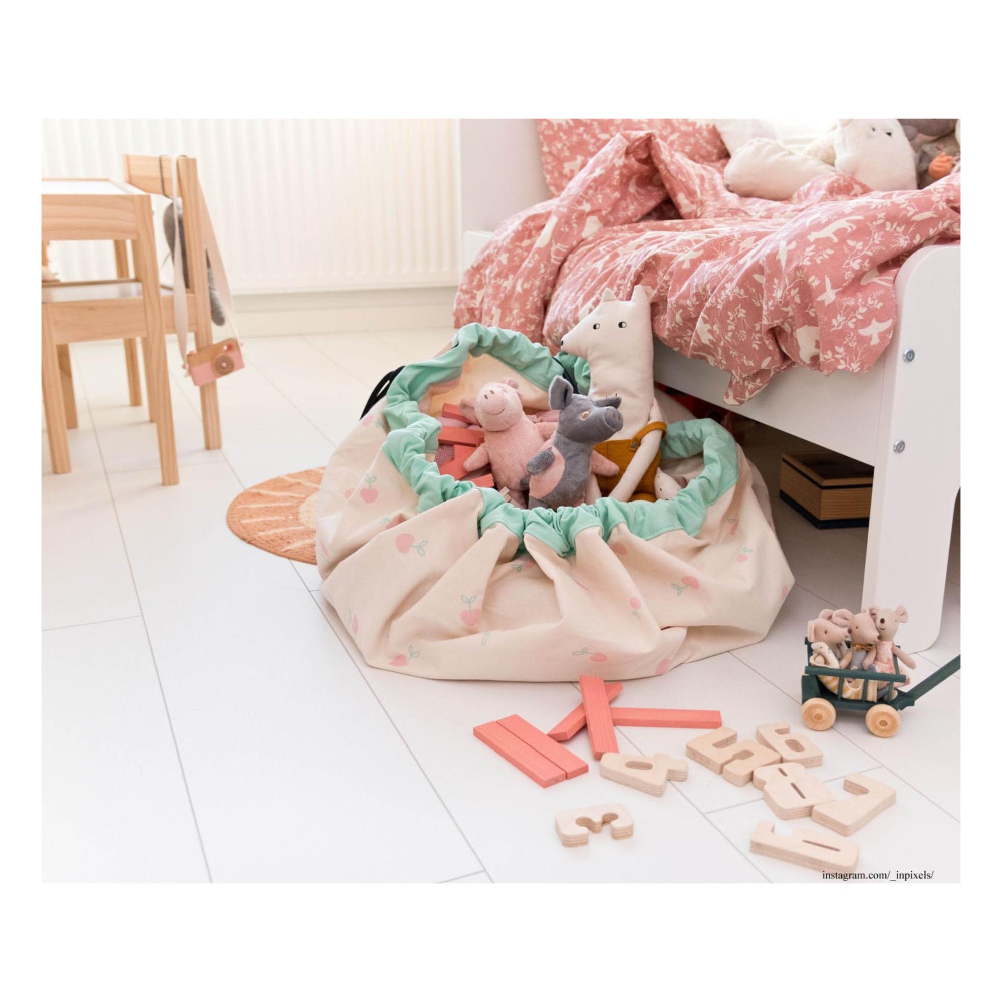Play & Go Playmat & Storage Bag - Cherry Love - Laadlee