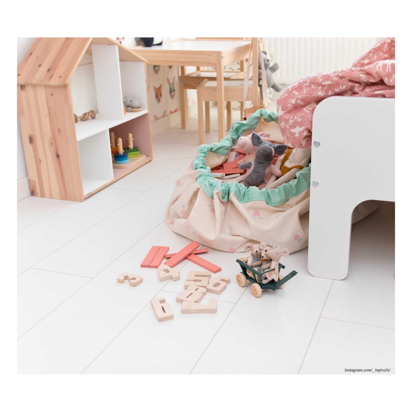 Play & Go Playmat & Storage Bag - Cherry Love - Laadlee