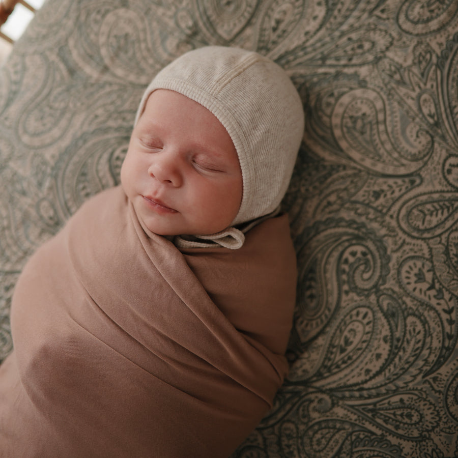 Mushie Ribbed Baby Bonnet Beige Melange - Laadlee