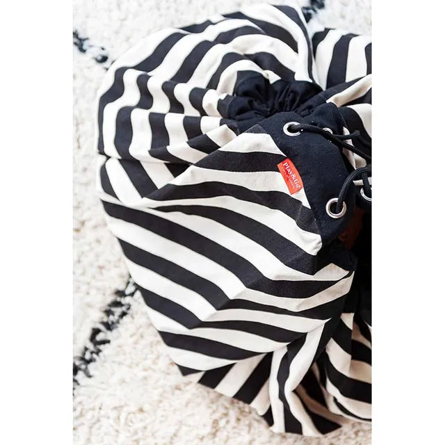 Play & Go Playmat & Storage Bag - Stripes Black - Laadlee