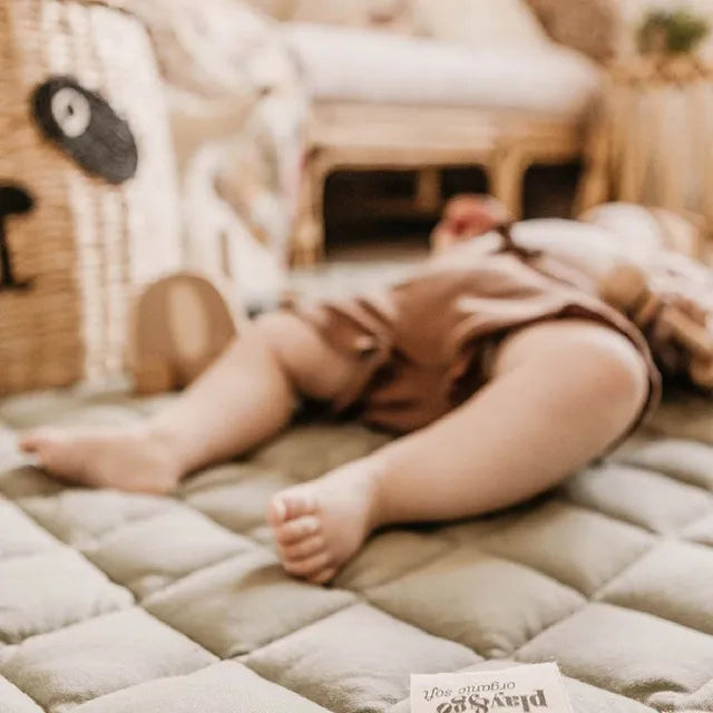 Play & Go Playmat & Storage Bag - Organic Meadow Green - Laadlee