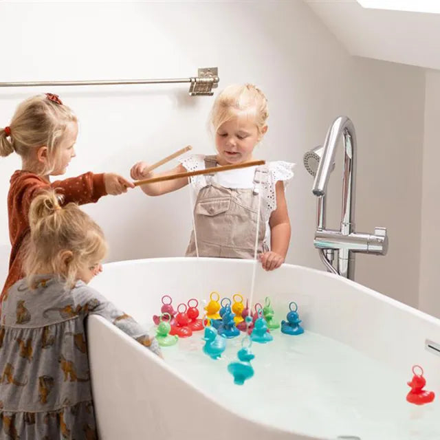 Scratch Europe Fishing Ducks - Laadlee