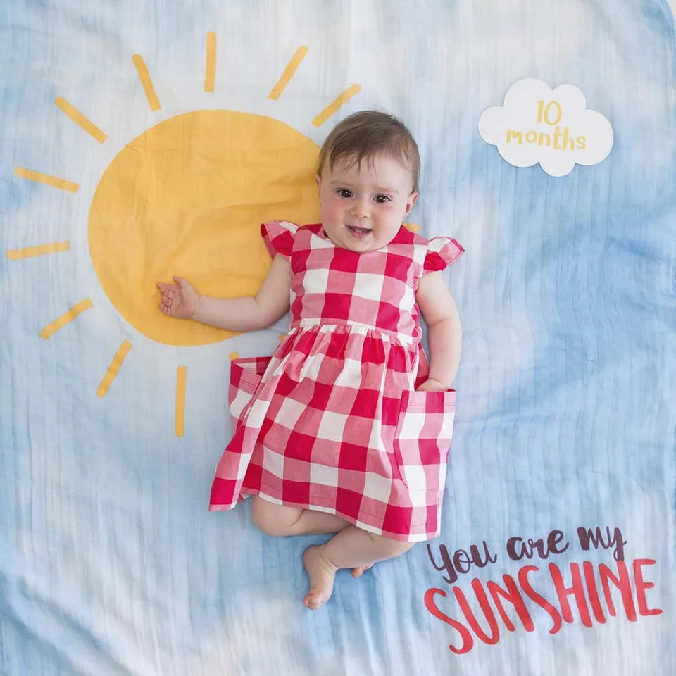 Lulujo Baby's First Year™ Blanket & Cards Set - You Are My Sunshine - Laadlee