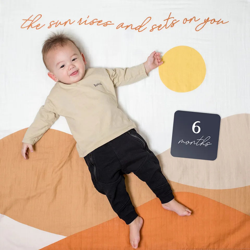 Lulujo Baby's First Year™ Blanket & Cards Set - Sun Rise - Laadlee