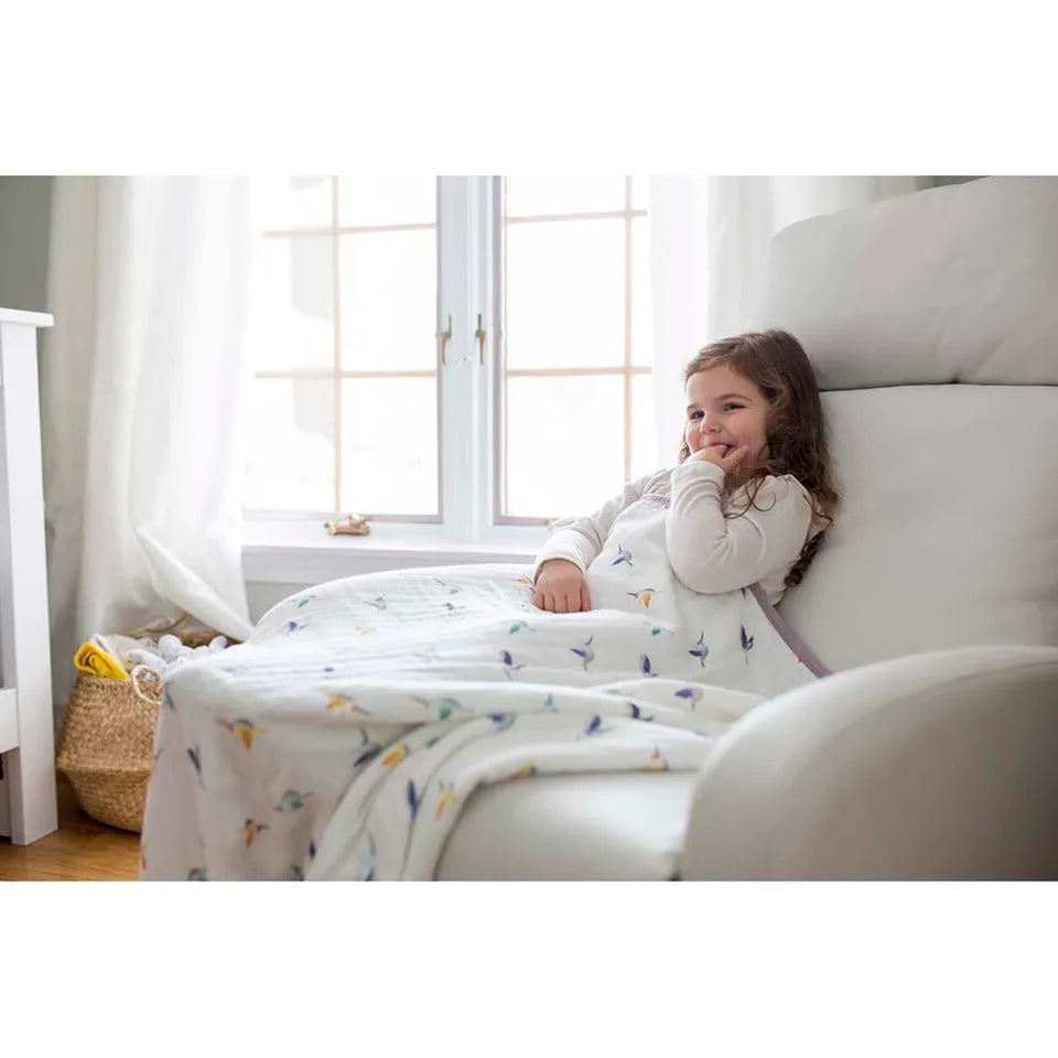 Lulujo Bamboo Crib Quilt - Hummingbirds - Laadlee