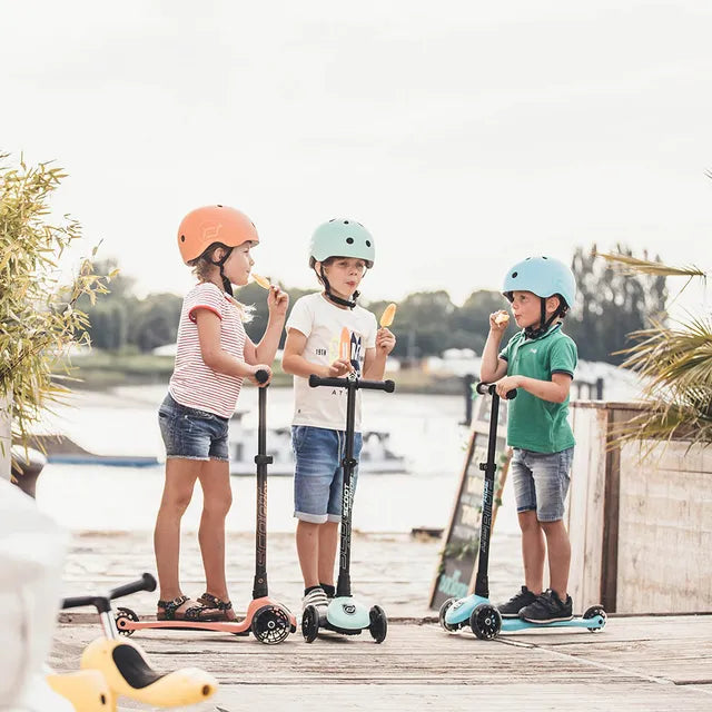 Scoot & Ride Highwaykick 3 LED - Steel - Laadlee