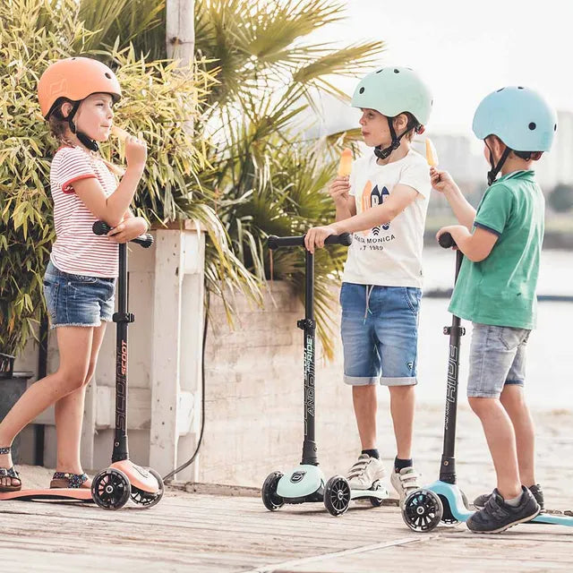 Scoot & Ride Highwaykick 3 LED - Blueberry - Laadlee