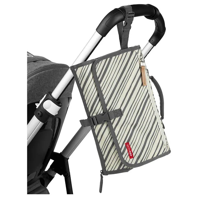 Skip Hop Pronto Changing Station - Graphite Stripe - Laadlee