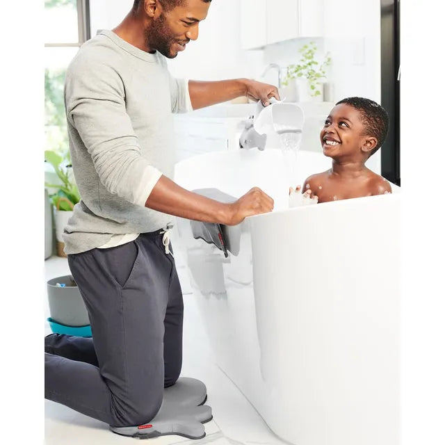 Skip Hop Moby Waterfall Rinser - White - Laadlee